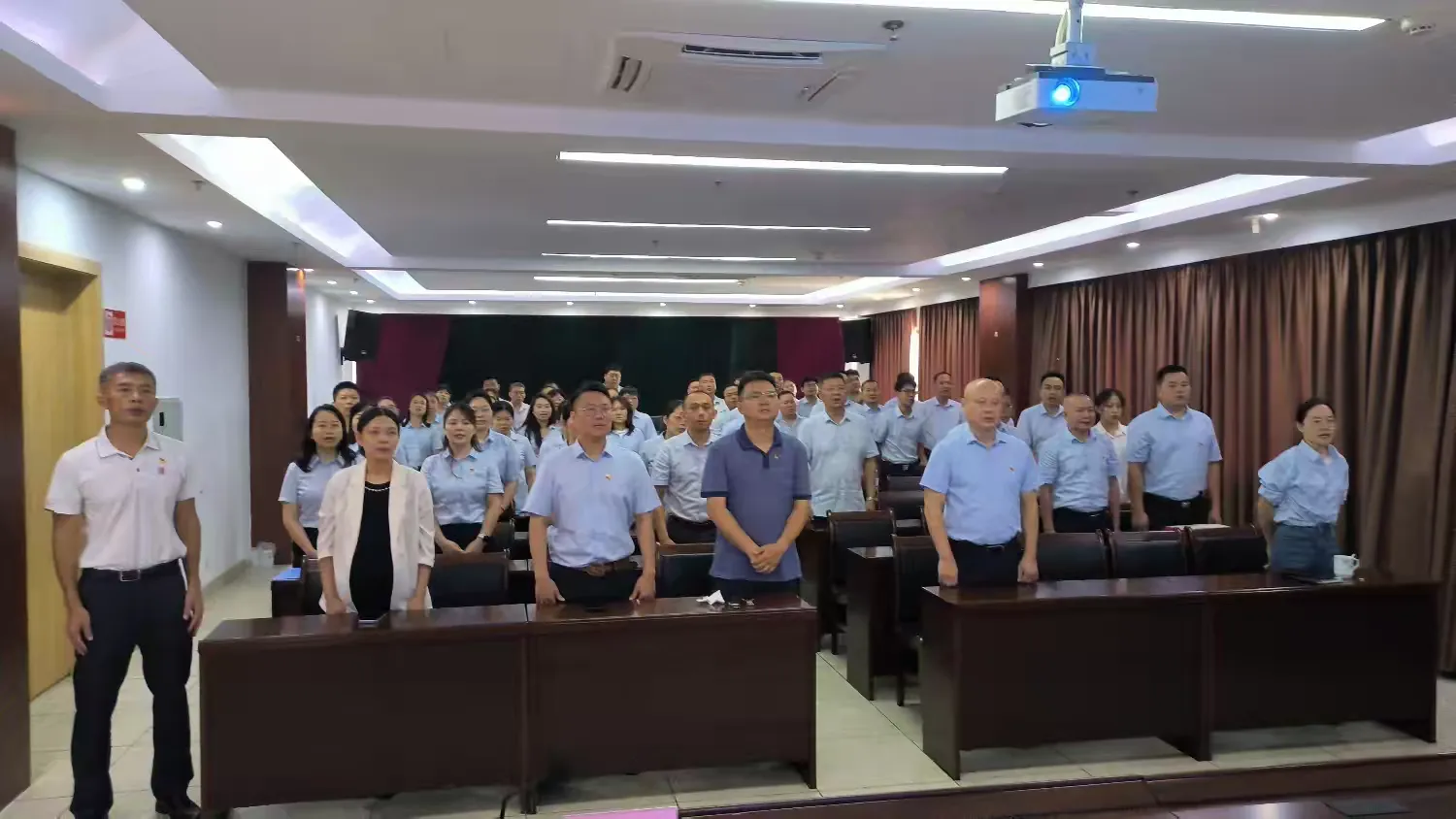 市環(huán)發(fā)公司召開慶祝建黨104周年大會(圖2)